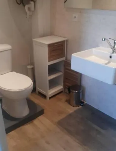 En Rez De Jardin Appartement *