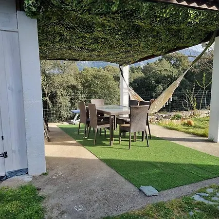 En Rez De Jardin